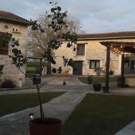 Metairie Des Gacheries Champagne-et-Fontaine Dış mekan fotoğraf