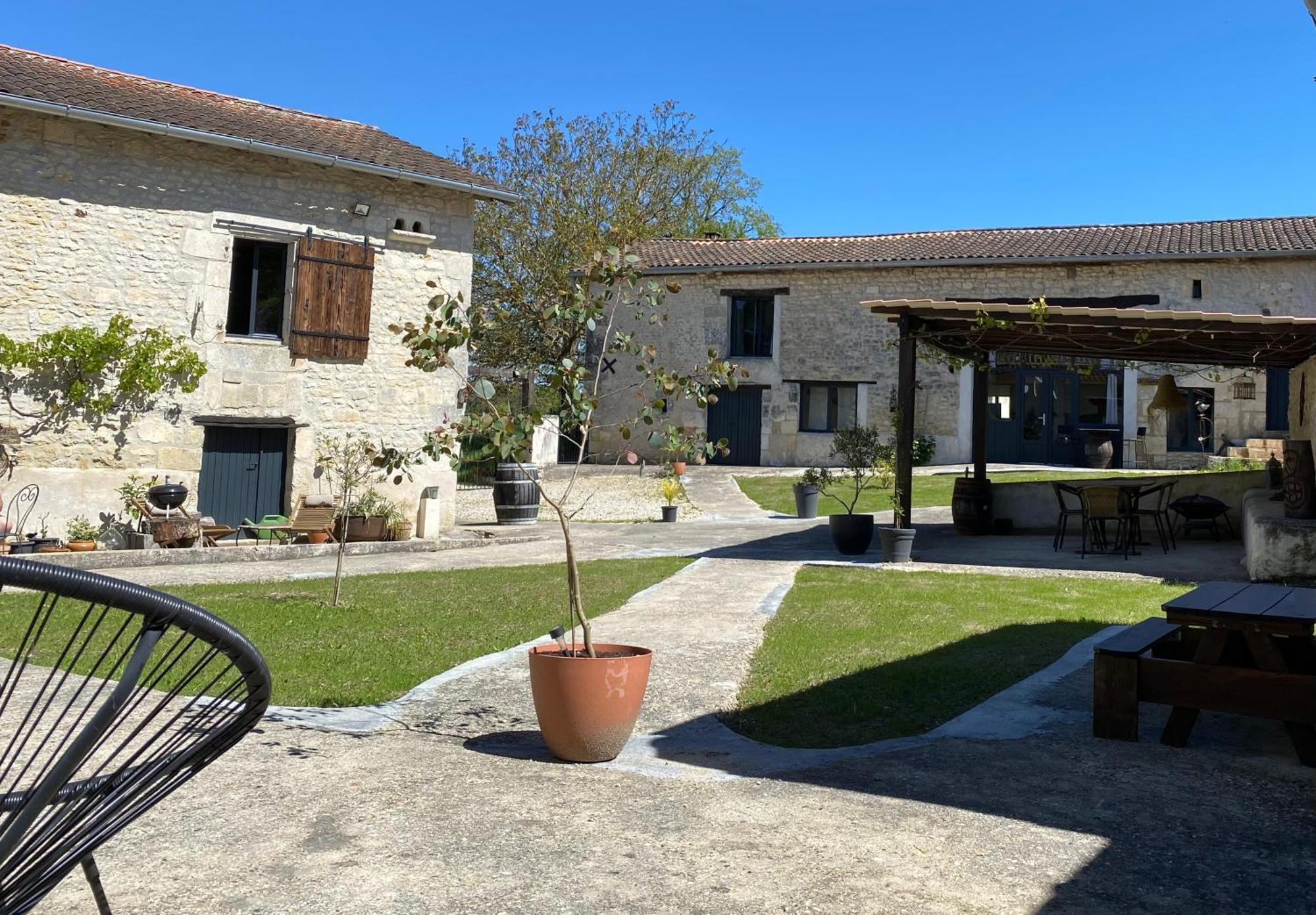 Metairie Des Gacheries Champagne-et-Fontaine Dış mekan fotoğraf