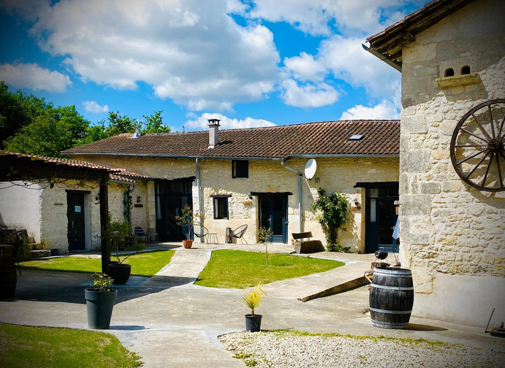 Metairie Des Gacheries Champagne-et-Fontaine Dış mekan fotoğraf
